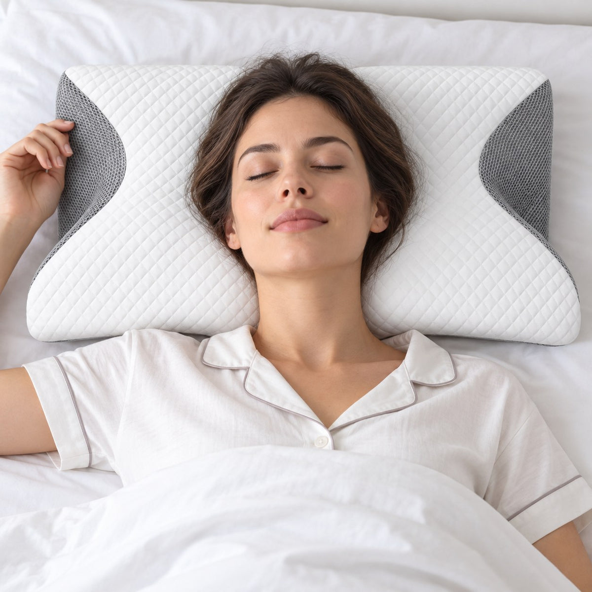 Descanso sereno sobre almohada ergonómica