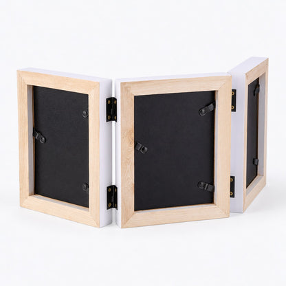 Tríptico de madera con bisagras negras