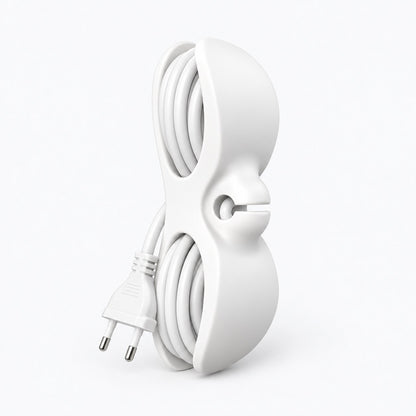 Organizador de cables con enchufe europeo