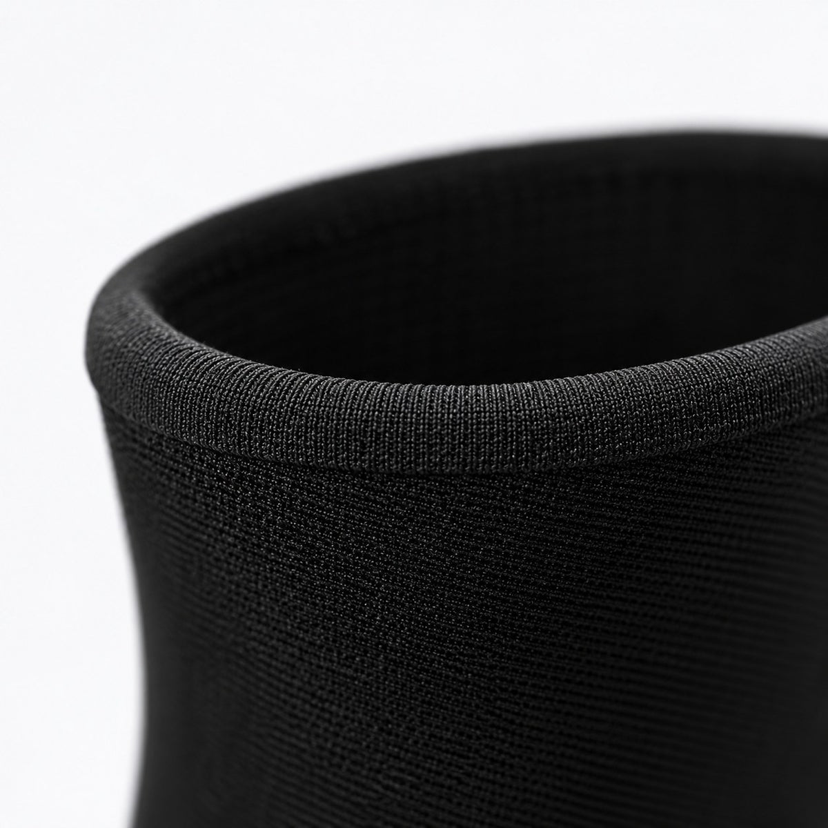 Primer plano de tubo textil negro